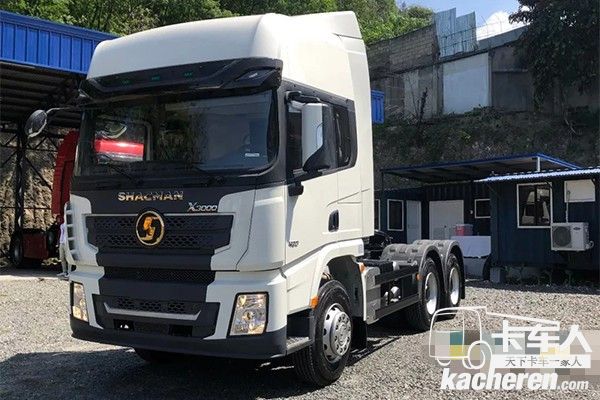 陕汽X3000康明斯牵引车