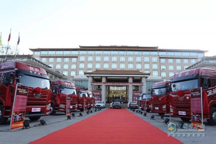 一汽解放 解放J7 解放J6P 牵引车