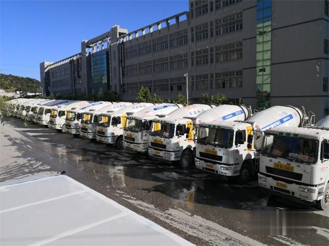 汉马科技 搅拌车