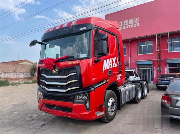 中国重汽 豪沃MAX