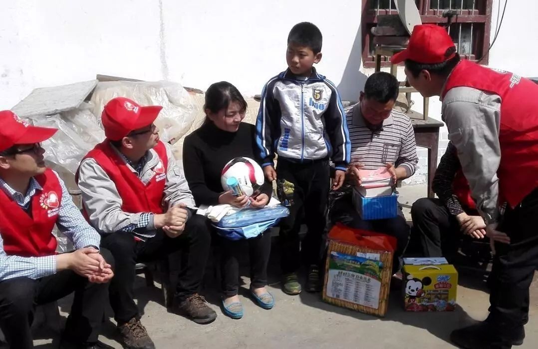 一汽解放公益领航,汇聚向善新能量