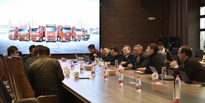 杠杠的!东风商用车再获300辆危险品牵引车采购大单!
