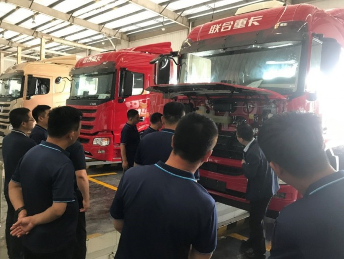 现场签约100台,联合C9趟数之王成为邯郸重卡商会的“心头好”!