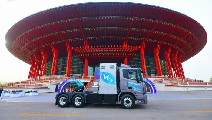 从交替领先到绝对领跑,福田汽车如何夯实商用车规模第一?