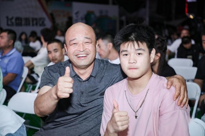 幸福卡车中国行走进陕西:以爱为桥,以父为荣,以车为赢