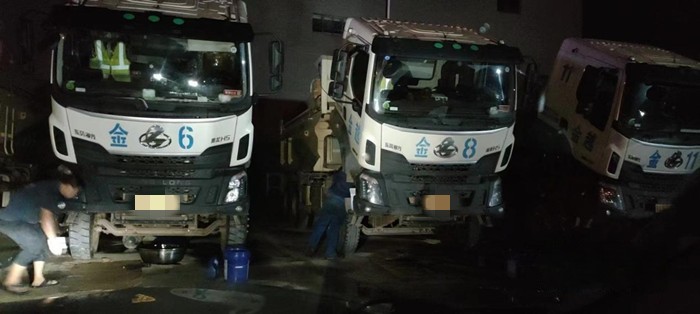 乘龙H5渣土车