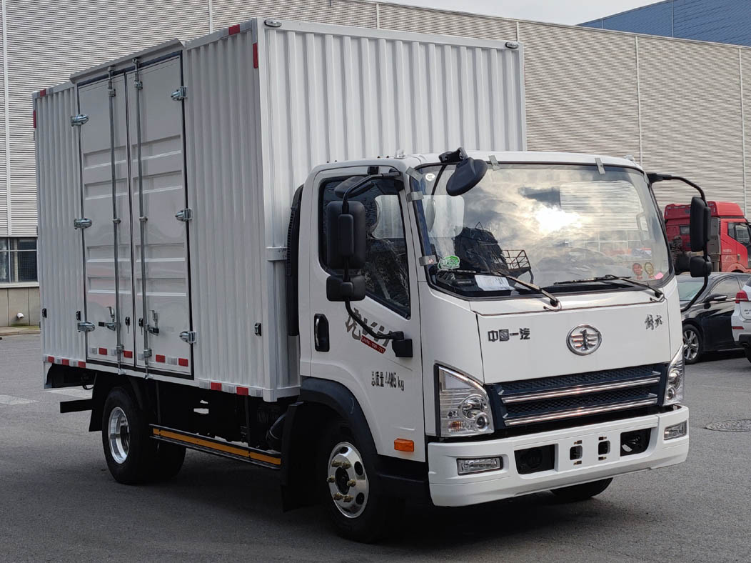 解放 J6F 160马力 3.78米排半厢式轻卡(国六)(CA5048XXYP40K41L2E6A84)
